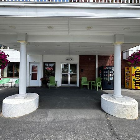 O'Sullivan'S Motel Lake George Bagian luar foto