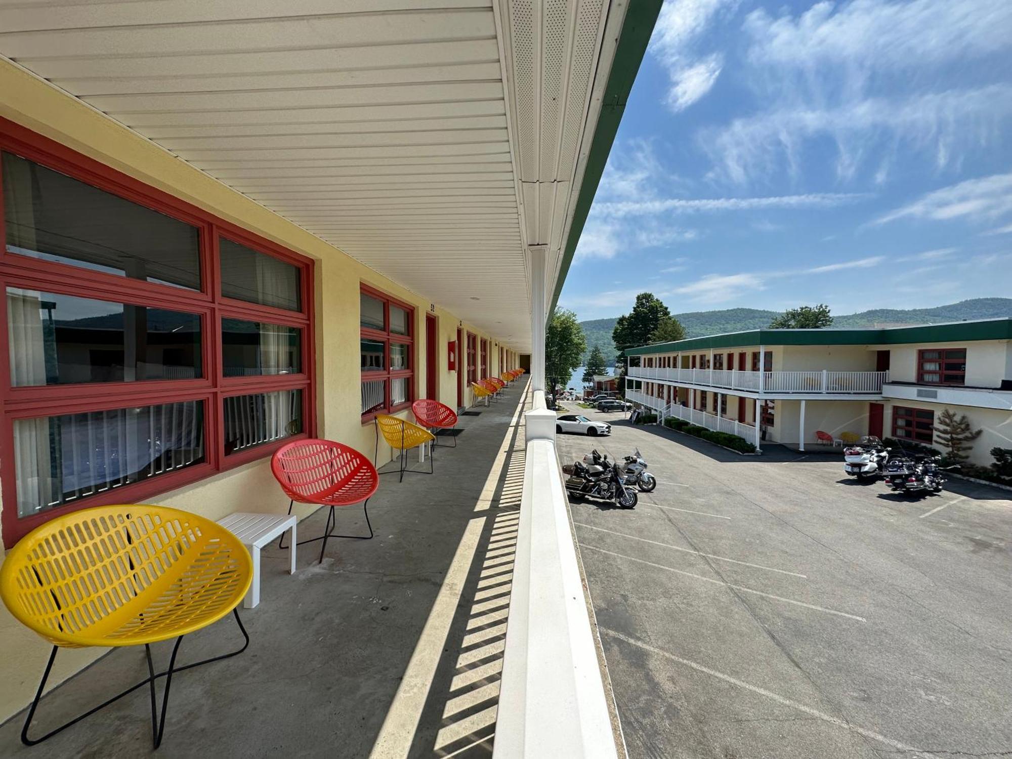 O'Sullivan'S Motel Lake George Bagian luar foto