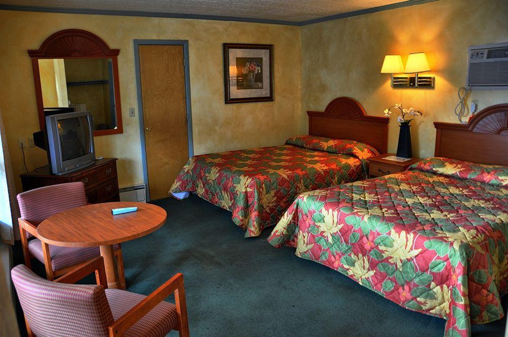 O'Sullivan'S Motel Lake George Bagian luar foto