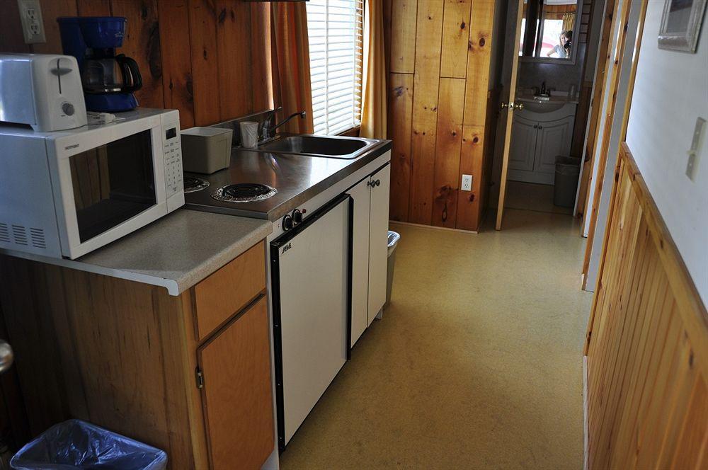 O'Sullivan'S Motel Lake George Bagian luar foto